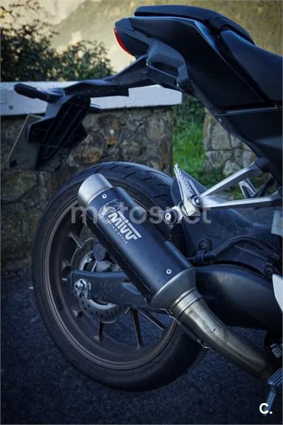 Honda CB 125 R – Vista 2