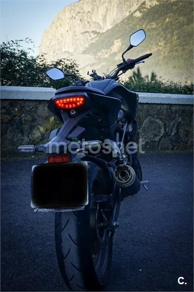 Honda CB 125 R – Vista 5