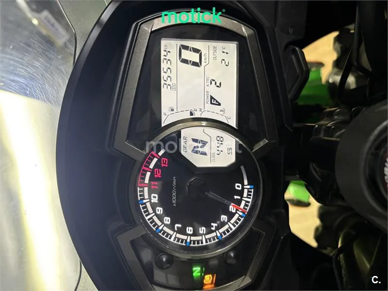 Kawasaki Z1000 SX – Vista 4