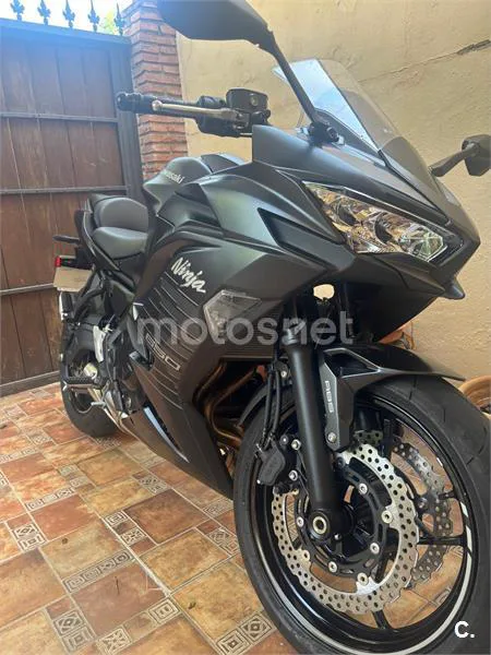 Kawasaki Ninja 650 – Vista 3