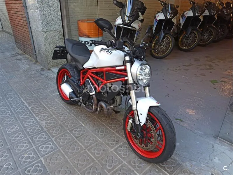 Ducati Monster 797 – Vista 3