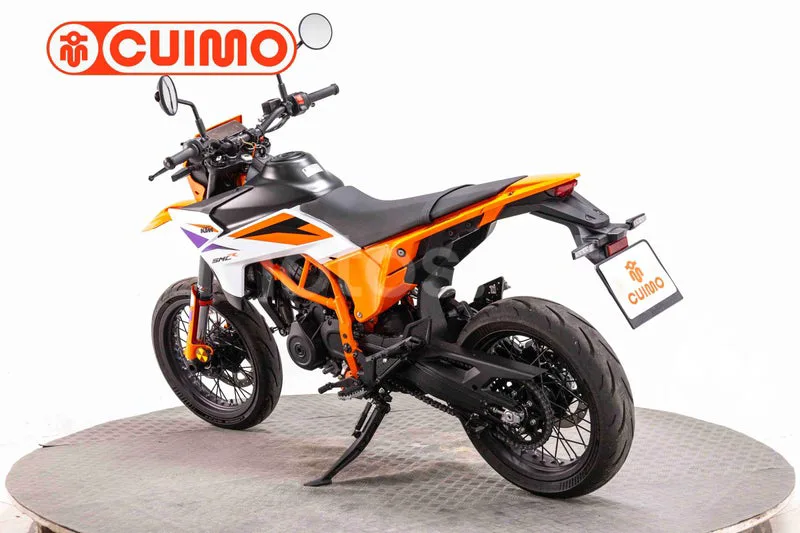 KTM 390 – Vista 13