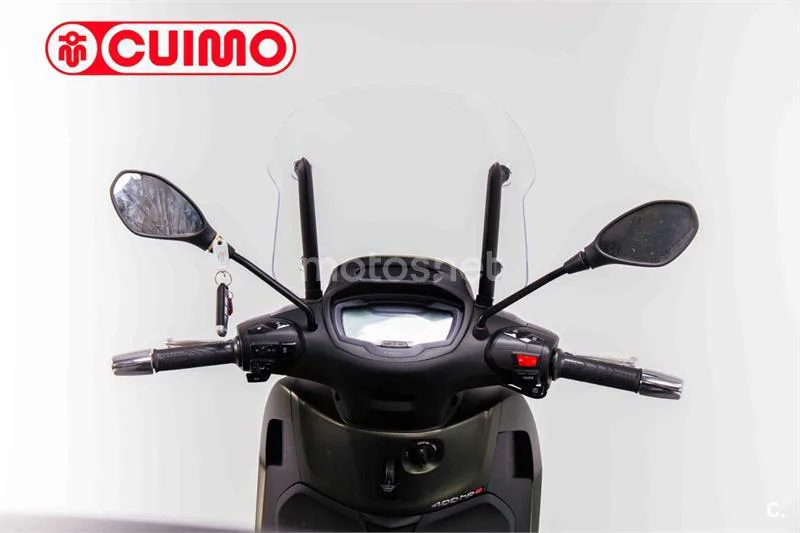 Piaggio Beverly 400 – Vista 17