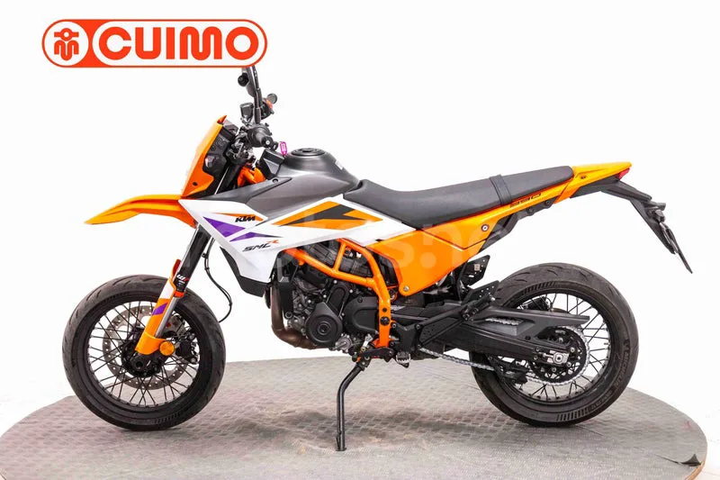 KTM 390 – Vista 17