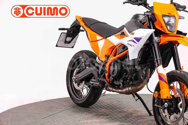 KTM 390 – Vista 4