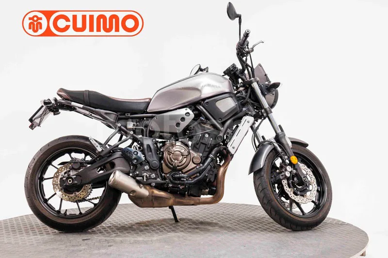 Yamaha XSR 700 – Vista 5