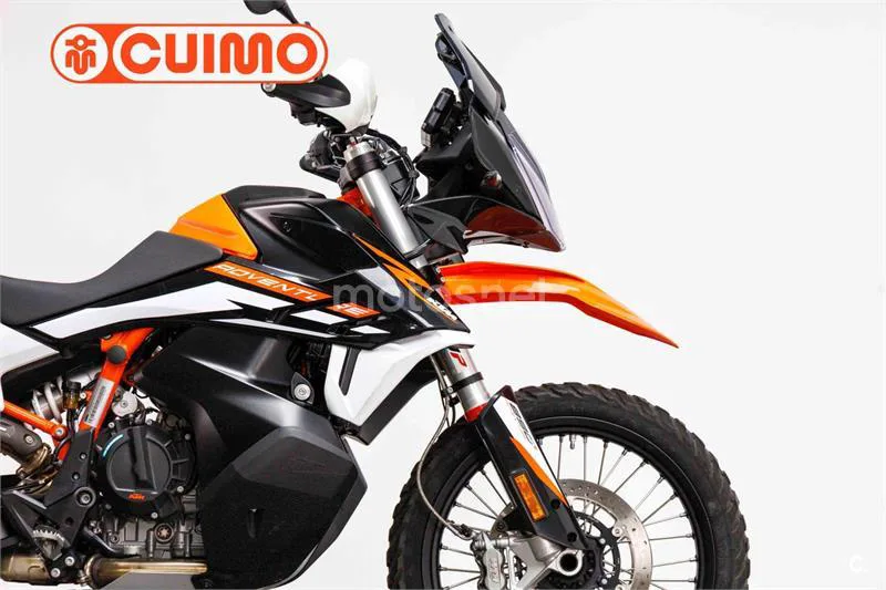 KTM 890 – Vista 6