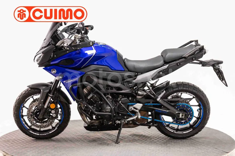 Yamaha MT-09 – Vista 15
