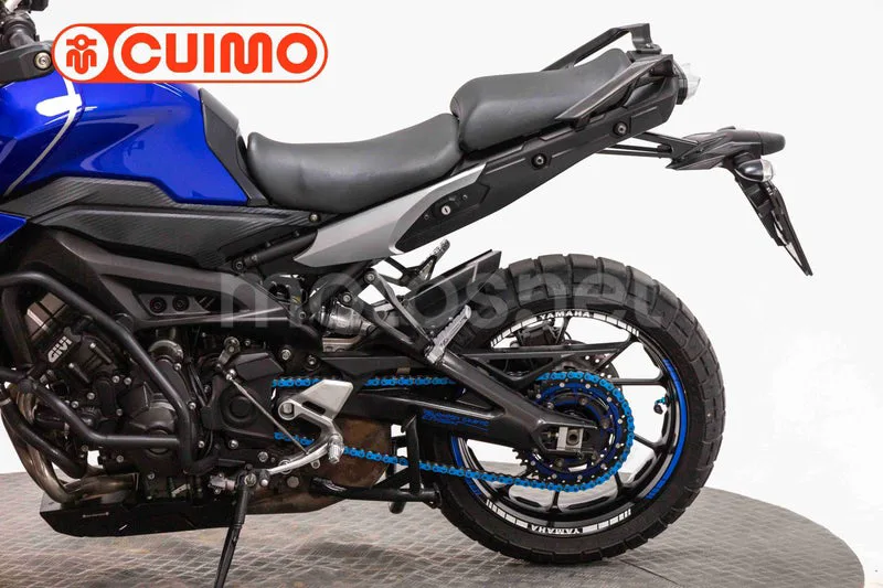 Yamaha MT-09 – Vista 16
