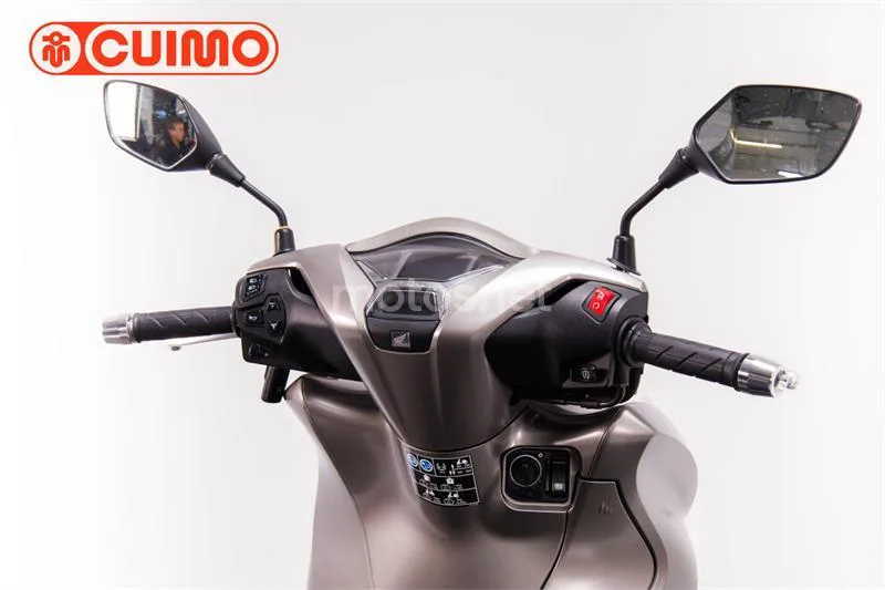 Honda SH 350i – Vista 15