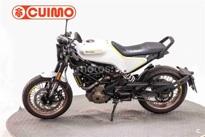 Husqvarna Vitpilen 401 – Vista 17