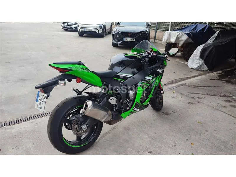 Kawasaki ZX-10R – Vista 6