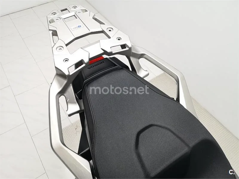 Honda X-ADV – Vista 13