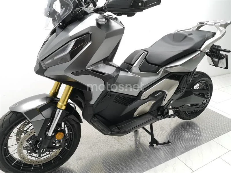 Honda X-ADV – Vista 15