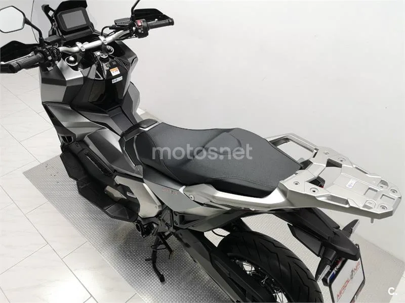 Honda X-ADV – Vista 17