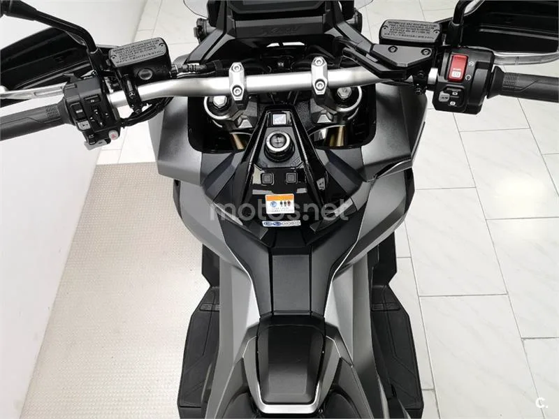 Honda X-ADV – Vista 7