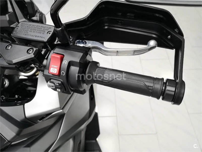 Honda X-ADV – Vista 8
