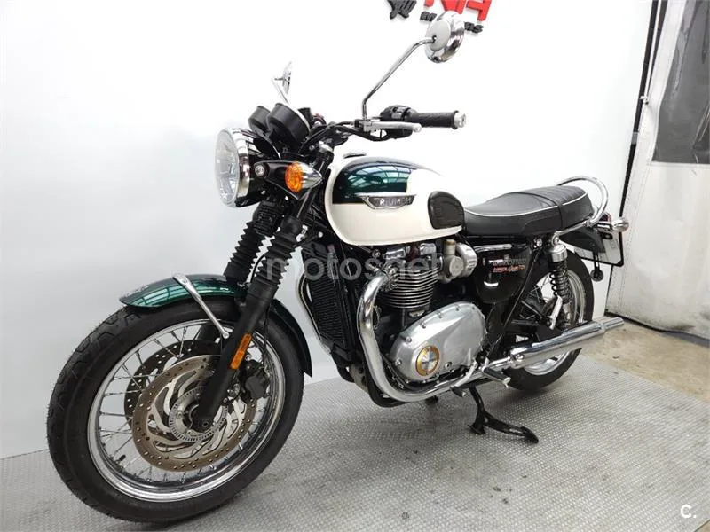 Triumph Bonneville T120 – Vista 16