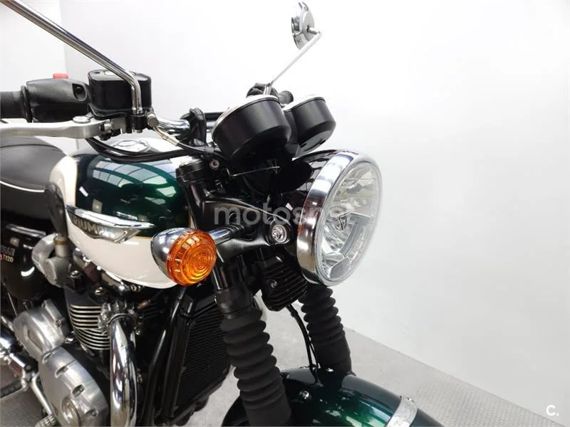 Triumph Bonneville T120 – Vista 3