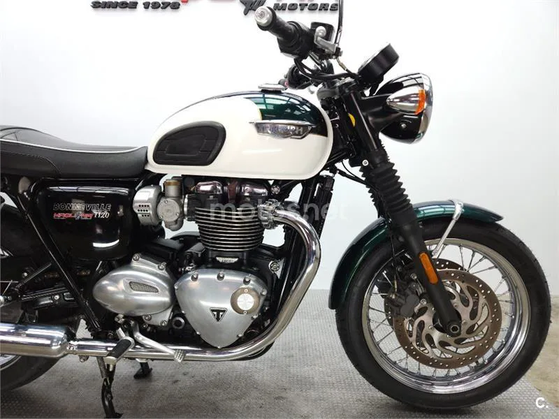 Triumph Bonneville T120 – Vista 6