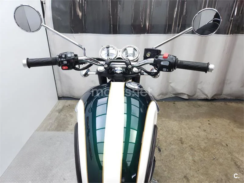 Triumph Bonneville T120 – Vista 7