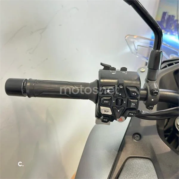 Honda NT1100 – Vista 10