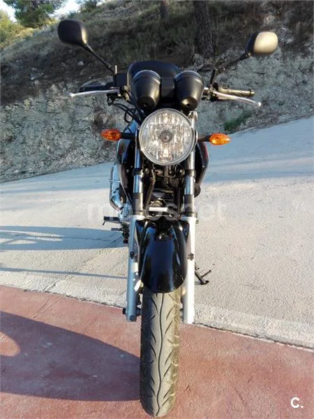 Yamaha YBR 250 – Vista 13