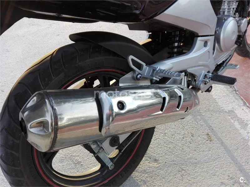 Yamaha YBR 250 – Vista 3