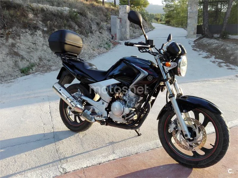 Yamaha YBR 250 – Vista 10
