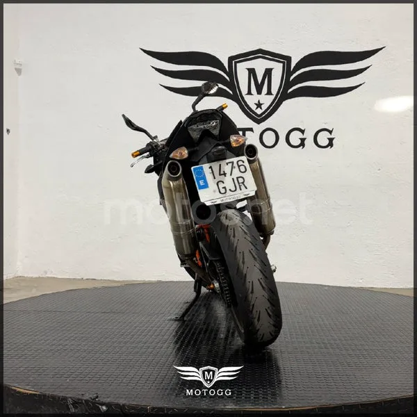 KTM 690 SMC R – Vista 10