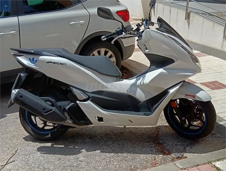 Honda PCX 125 – Vista 3