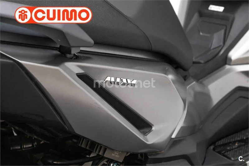 SYM ADX 300 – Vista 10