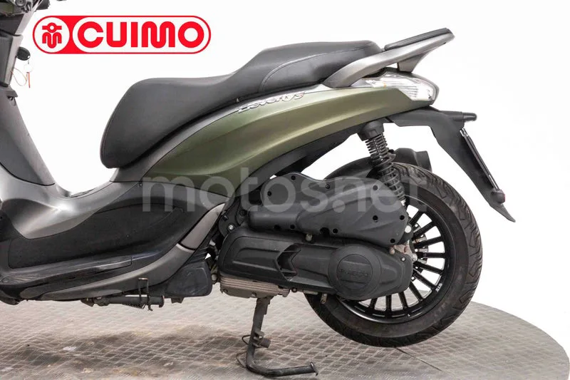Piaggio Beverly 300 – Vista 16