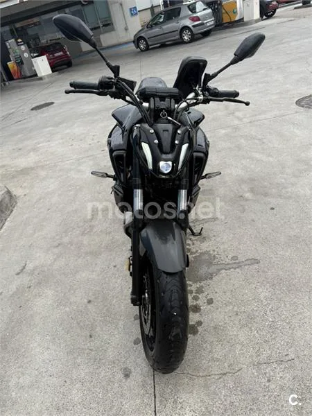 Yamaha MT-07 – Vista 7