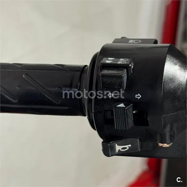 Daelim Roadwin 125R FI – Vista 12