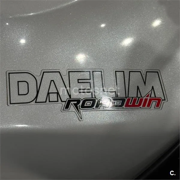 Daelim Roadwin 125R FI – Vista 10