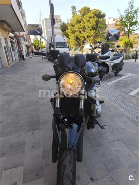 Suzuki Bandit 650 – Vista 3