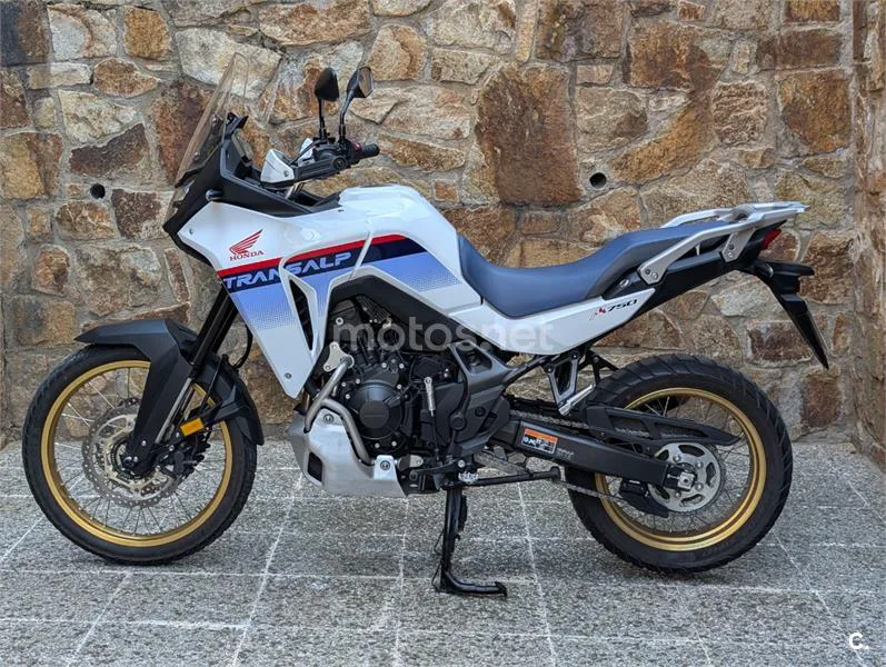 Honda XL 750 Transalp – Vista 3