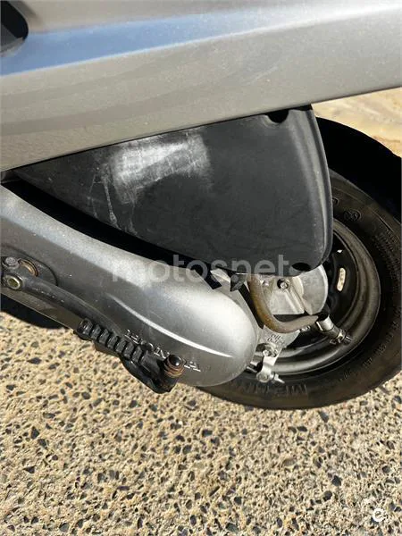 Honda SCV 100 Lead – Vista 3