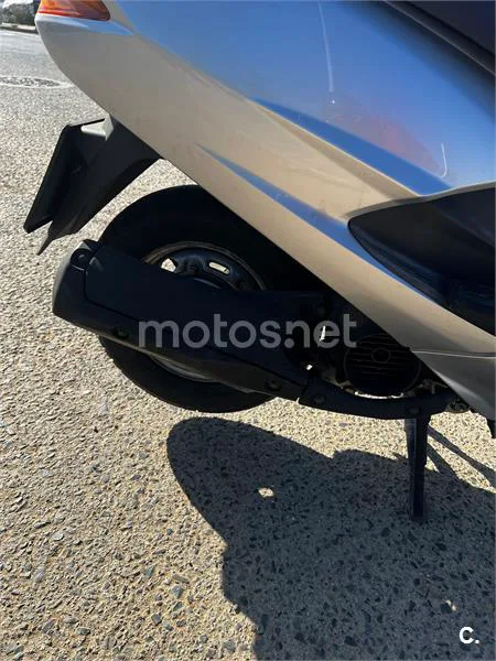 Honda SCV 100 Lead – Vista 5