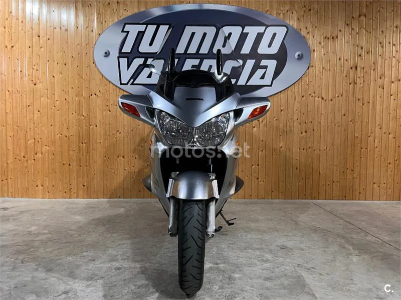 Honda Pan-European ST 1300 – Vista 26
