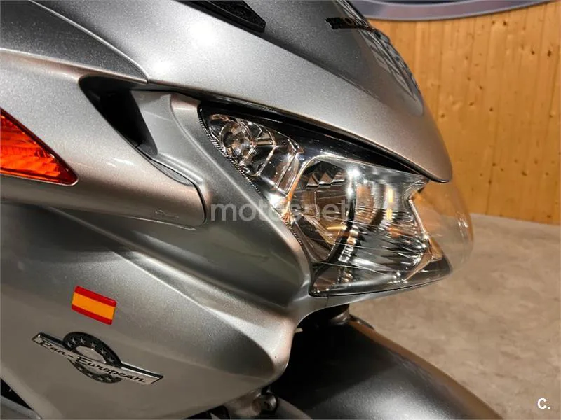 Honda Pan-European ST 1300 – Vista 38