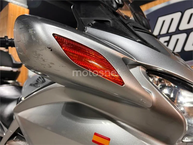 Honda Pan-European ST 1300 – Vista 45