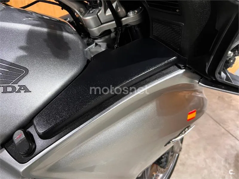 Honda Pan-European ST 1300 – Vista 47