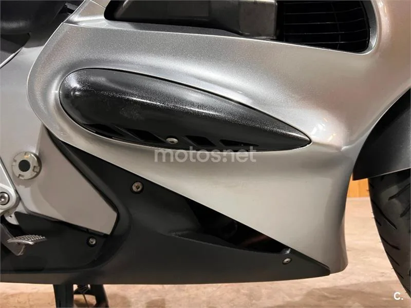 Honda Pan-European ST 1300 – Vista 50