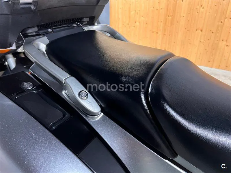Honda Pan-European ST 1300 – Vista 55