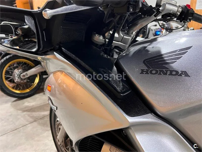 Honda Pan-European ST 1300 – Vista 75