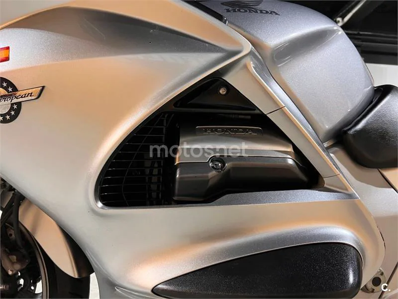 Honda Pan-European ST 1300 – Vista 78