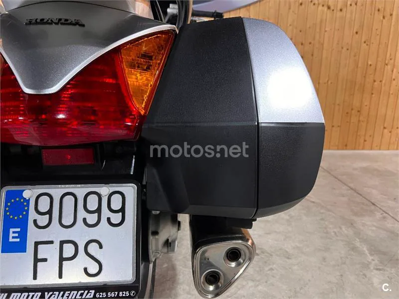 Honda Pan-European ST 1300 – Vista 10