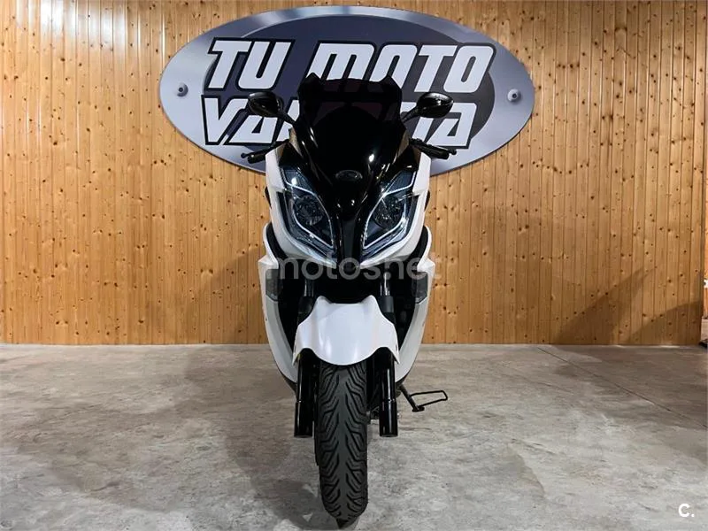 Kymco K-XCT 300i – Vista 23